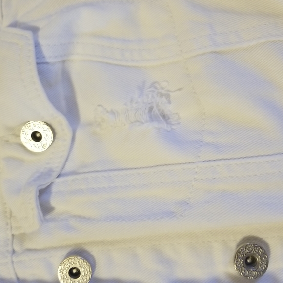 Signature Studio white jean jacket, Size XL - Picture 3 of 8
